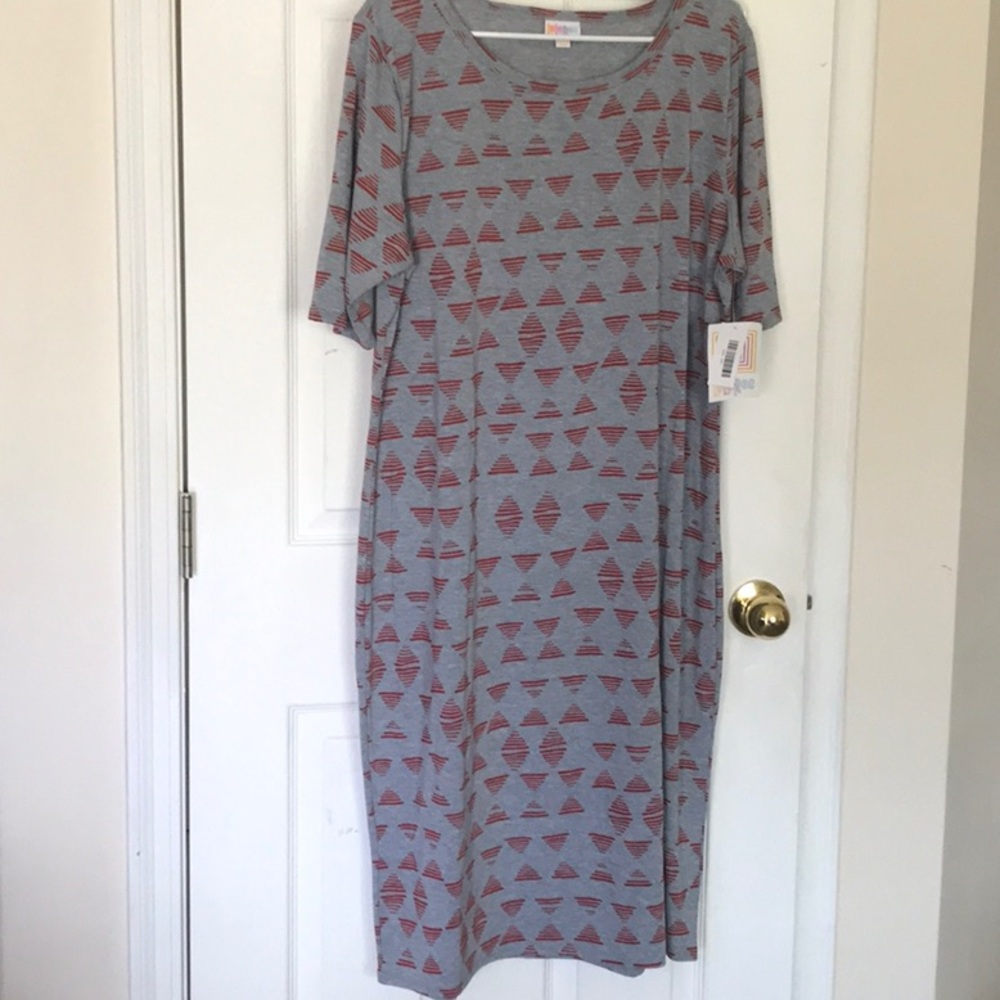 Lula roe-Julia 3x dress grey w/red triangle design